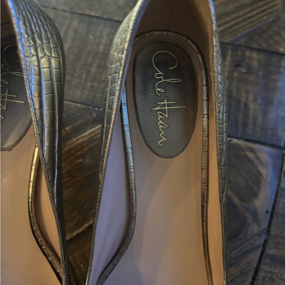 Cole Haan Women's Gold Metallic Peep Toe Heels - Picture 10 of 12